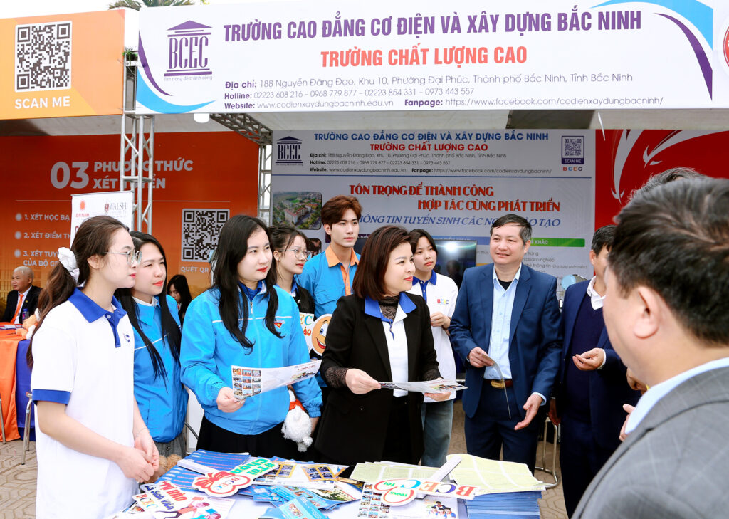 Tưng bừng Ngày hội Tư vấn tuyển sinh – Hướng nghiệp năm 2025 tại Bắc Ninh